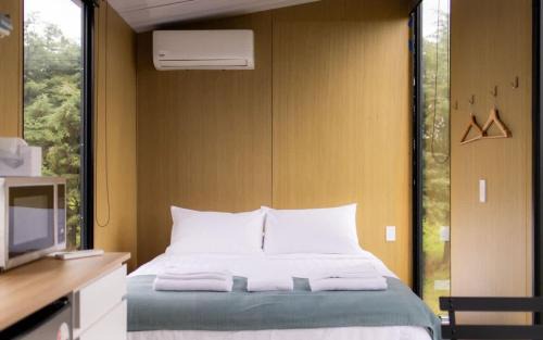 West Eyreton House | Saffrondaze Farmstay by Tiny Away