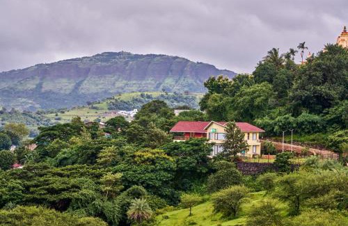 Pegalwadi Tryambak Villa | SaffronStays Aamelia by the Hills