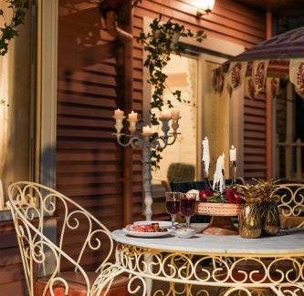 Kaul Villa | SaffronStays Cottage Aaraish