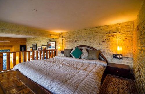 Chail Villa | SaffronStays Ekam Walnut Suite, Chail