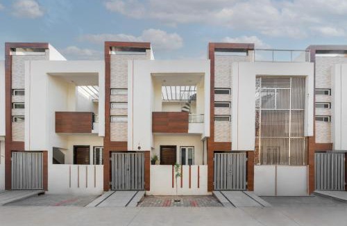 Vrindavan Villa | SaffronStays Kridha Niwas