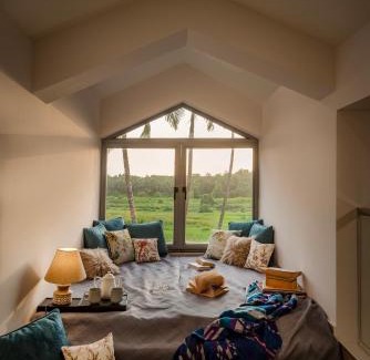 Moira Villa | SaffronStays Magnolias by River Moira