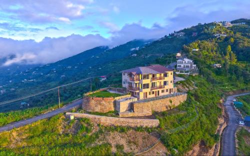 Kaul Villa | SaffronStays Ridgeview Manor