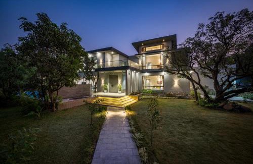 Alibaug Villa | SaffronStays Six Degrees