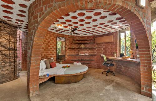 Vada Villa | Saffronstays Terracotta Trails