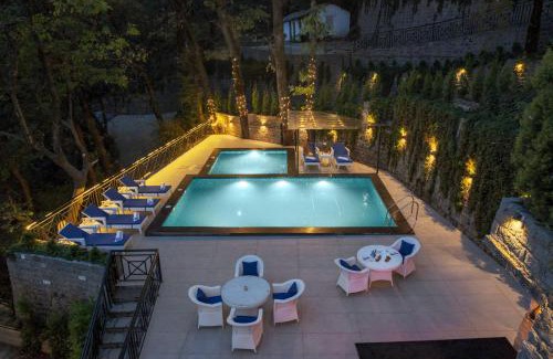 Kasauli House | SaffronStays The Row House