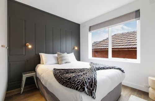 St Kilda West Apartment | Sage Haven - Laidback St Kilda Beach Living