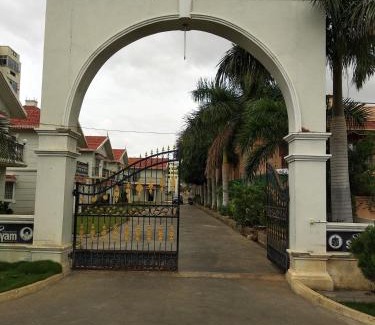 Puttaparthi House | Sai Maa Resort And Convention Centre