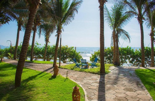 Suoi Nuoc Beach Resort | Saigon Emerald Beach Resort