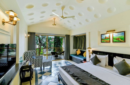 Murbad Hotel | Saj By The Lake