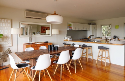 St. Andrews Beach House | Salt Bush - Great views nestled in the moonahs