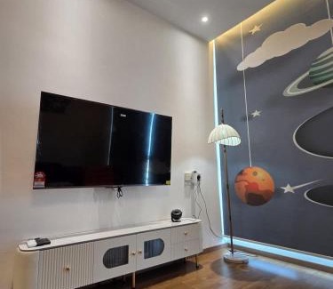 Kota Samarahan Apartment | Samarahan-Family Fun Retreat with Indoor Slide