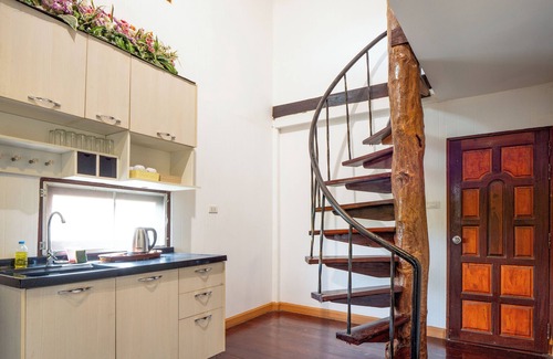 Sangkhla Buri Hotel | Samprasob Resort