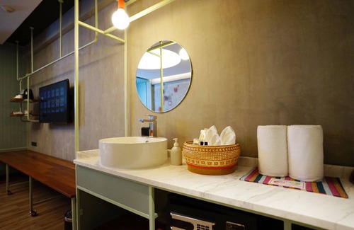 Ban Phan Thom Hotel | Samsen Street Hotel