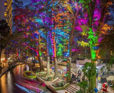 Downtown San Antonio Apartment | San Antonio Fiesta Condo on Riverwalk wKing Ste