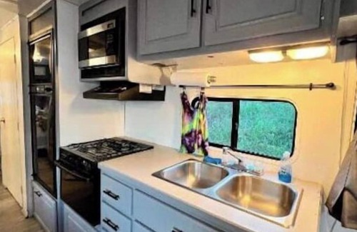 Lakeside House | San Diego RV Down Town 20 Minutes Sea World 25 Min