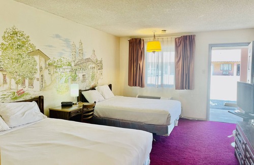 Polvadera Hotel | San Miguel Inn