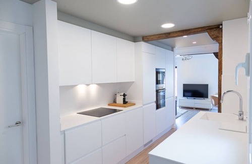 Egia Apartment | SAN SEBASTIAN TRAIN & BUS STATION TOURIST FLAT