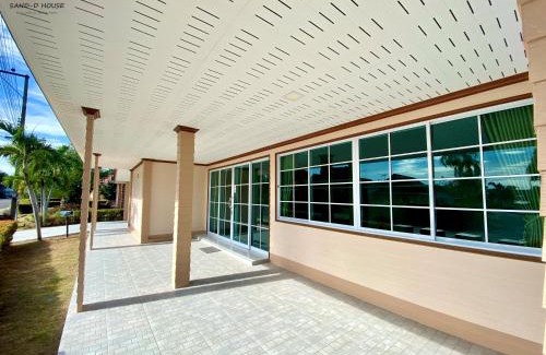 Kram House | Sand-D House Pool Villa A6 at Rock Garden Beach Resort Rayong