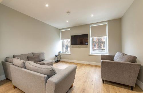 Hawick House | Sandbed