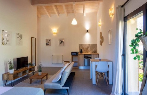 Villafufre Other | Sandoñana · by Wehomes · Old Palace Lodge DC6