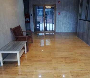 Samut Sakhon Apartment | Sands Place Apartment and Hotel