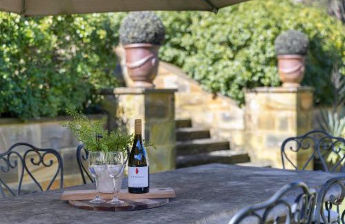 Red Hill House | Sandstone Estate - A Boutique Vineyard Retreat