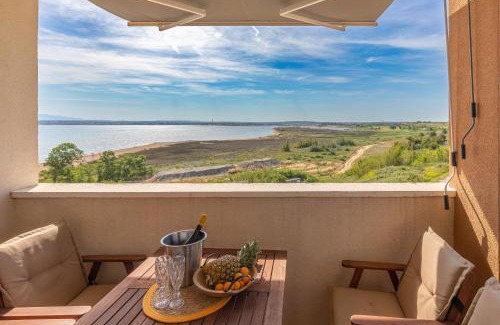 Nin Apartment | Sandstrand, No 2