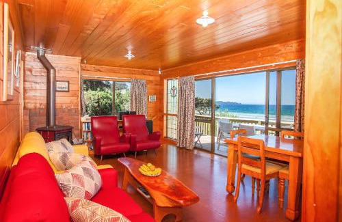 Matapouri House | Sandy Bay Beachfront