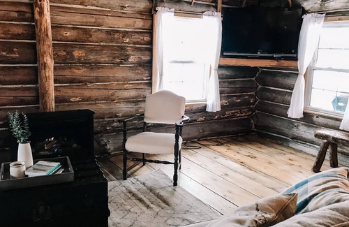 Kennerdell Cabin | Sandy Creek Cabin - Authentic Log Cabin