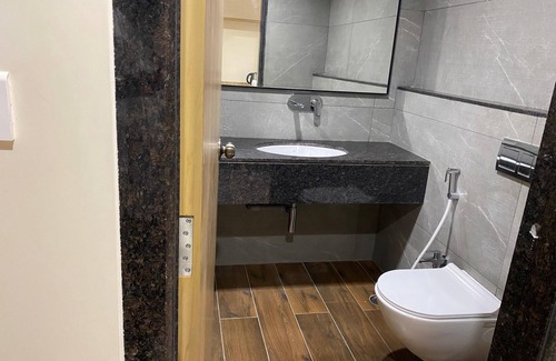 Hyderabad Hotel | Sangam Hotel By Sameeksha By Hospitality