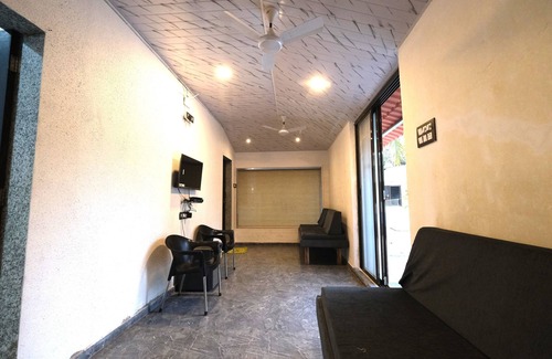 Kihim Hotel | Sanidhya Resort