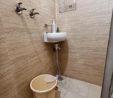 Gwalior House | Sankalp Yatri Nivas AC dormitory