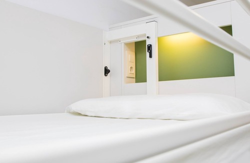 El Camp de l'Arpa del Clot Hostel | Sant Jordi Hostels Sagrada Familia