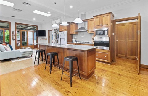 Turvey Park House | Santa Maria - Saltwater Pool, Exquisite Style