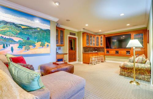 Scenic Brush Creek House | Santa Rosa Home with Private Pool and Tennis Court