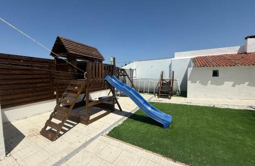 Ferreira do Alentejo House | Santinho House - com carregador de carros eléctricos