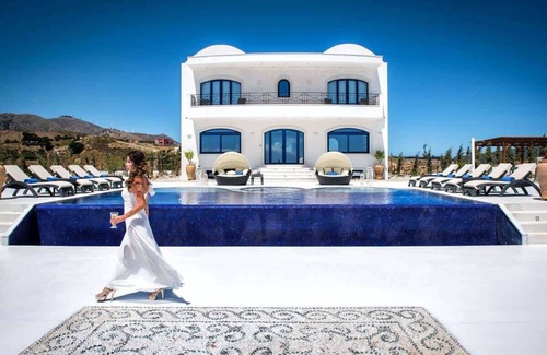 Agia Pelagia House | Santorini Villa – 6BR Sea View Estate with Pool
