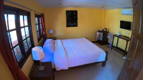 Ko Chang House | Sapparot Bar & Bungalows