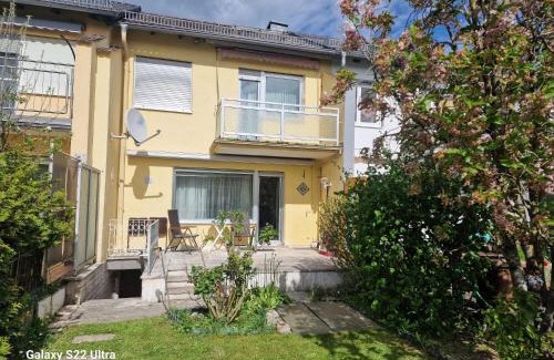 Raunheim Apartment | Sarahs Ferienhaus