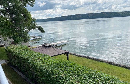 Fort Qu'Appelle Cottage | Saskatchewan Cottage/Lake Get-away!