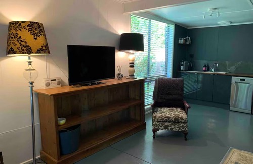 Sassafras Cottage | Sassafras Cottage @ Woodlands Estate - magical romantic escape & dog friendly