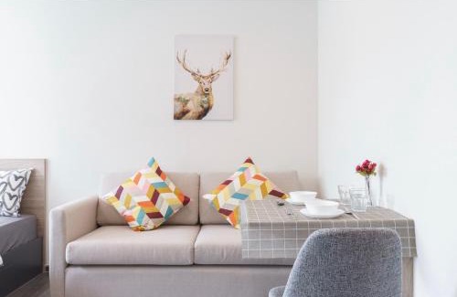 Bang Lamphu Lang Apartment | Sathon-Charoen Nakhon Condo