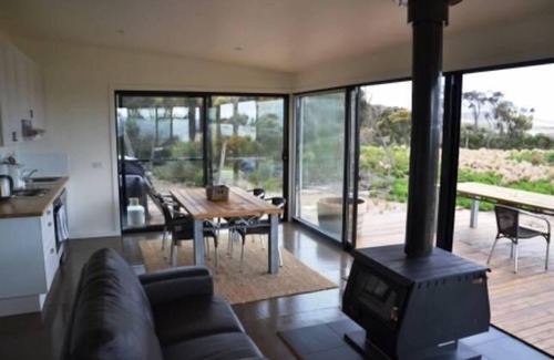 Blue Rocks House | Sawyers Bay Shacks (small shack)