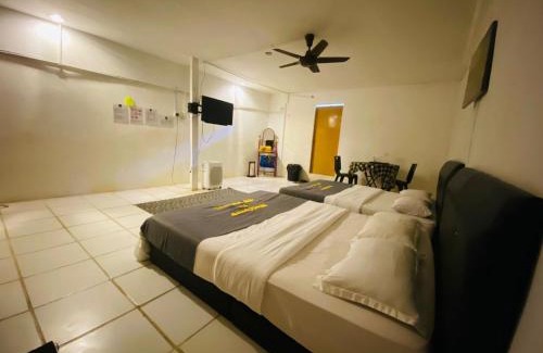 Kuching House | SB SUNSET KUCHING PASIR PANDAK BEACh