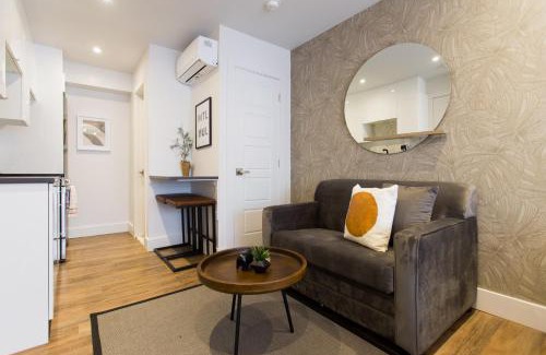 Little Italy Apartment | Scandinavian Studio with Full Kitchen and Bath by Den Stays