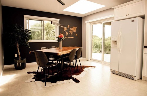 Huron East House | Scenic Golf Course Escape