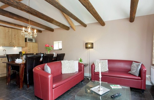 Slenaken House | Scenic Gulp Valley Stay