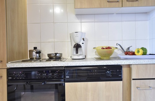 Boddin Apartment | Schöne Ferienwohnung mit Terrasse in Boddin