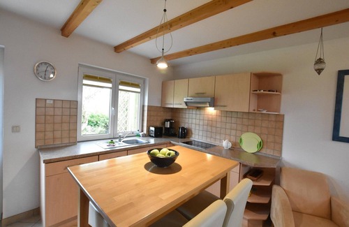 Stellshagen Apartment | Schöne Ferienwohnung in Stellshagen mit Garten